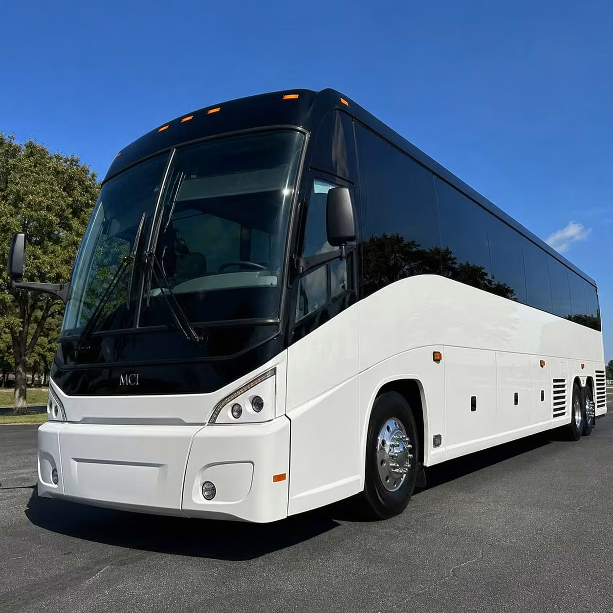 westfield 15 to 50 passenger party buses for concert nights out in westfield