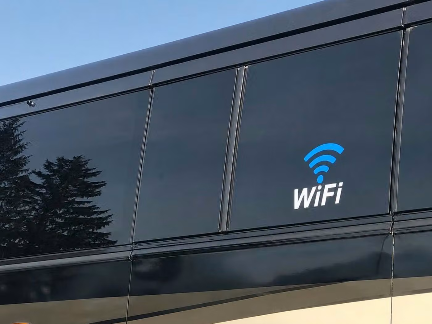westfield 30 passenger minibus wifi