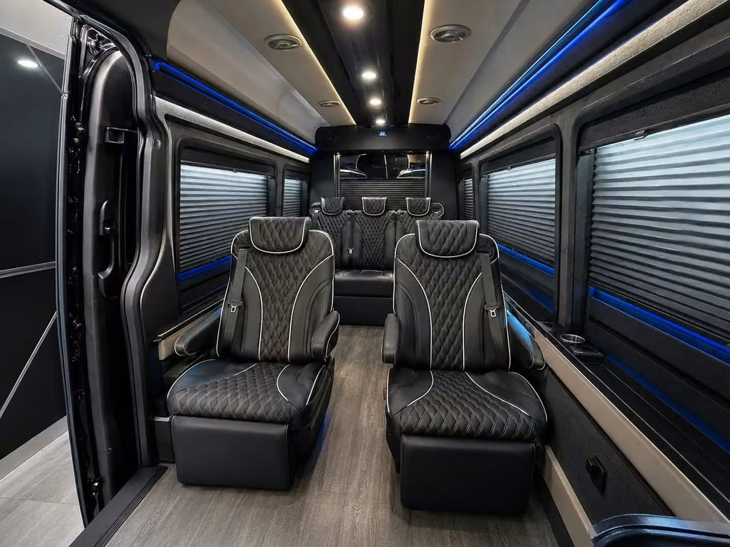 westfield pre scheduled westfield airport pickups that track your flight schedule
